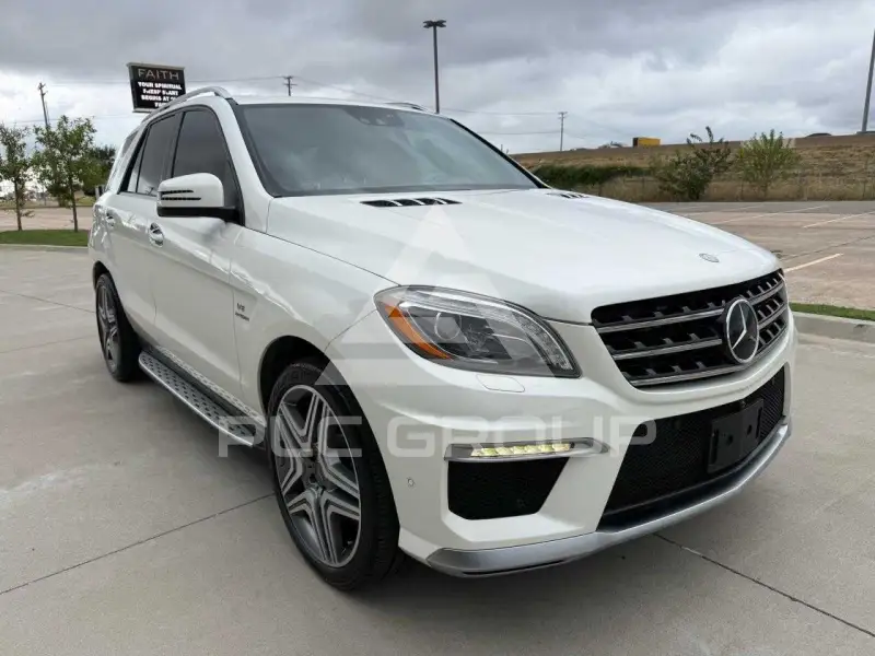 2015 Mercedes Benz ML-Class фото