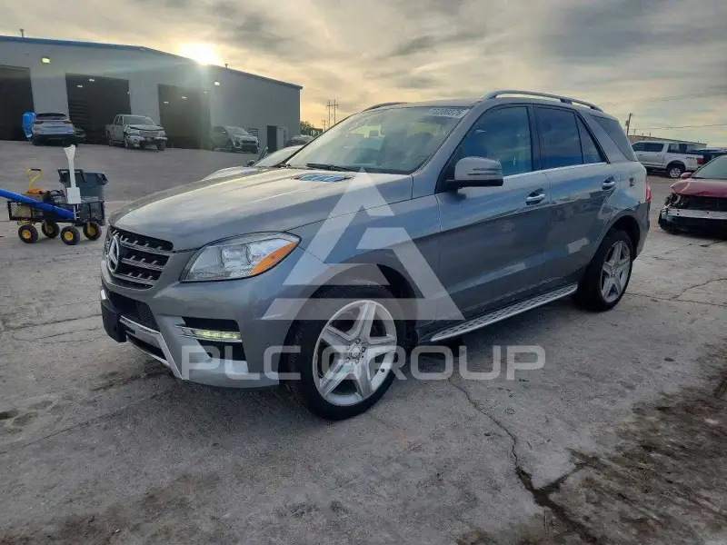 2015 Mercedes Benz ML-Class фото