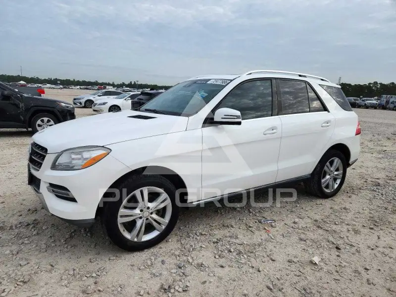2015 Mercedes Benz ML-Class фото