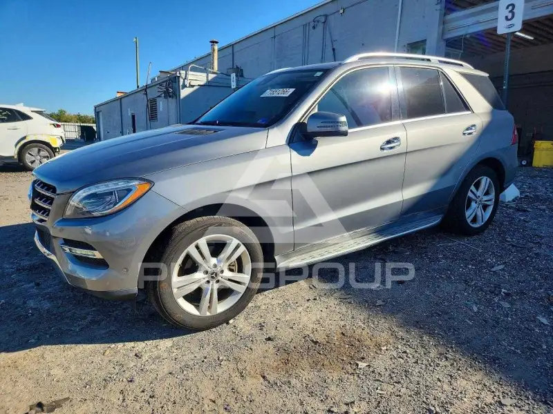 2015 Mercedes Benz ML-Class фото