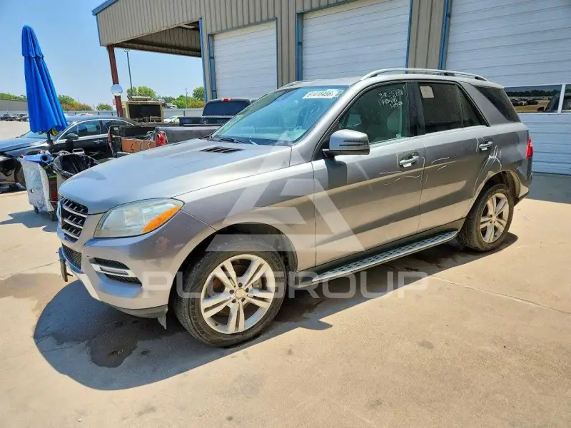 2015 Mercedes Benz ML-Class фото