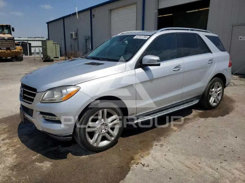2015 Mercedes Benz ML-Class фото