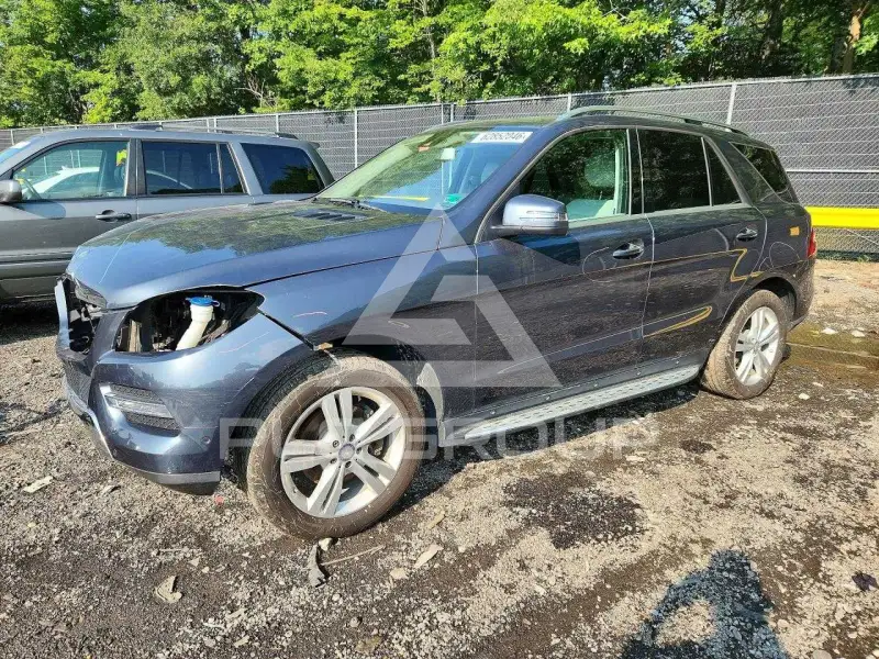 2015 Mercedes Benz ML-Class фото