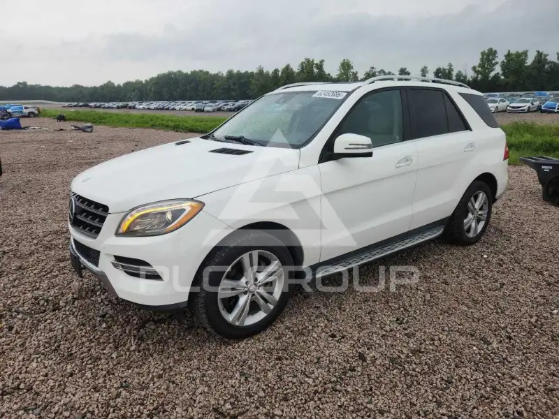 2015 Mercedes Benz ML-Class photo