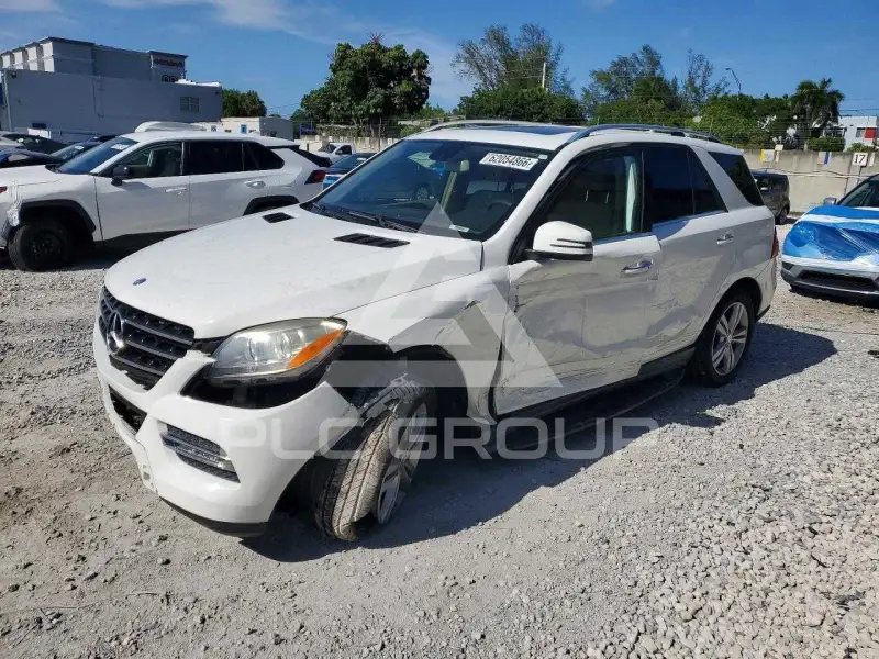 2015 Mercedes Benz ML-Class фото