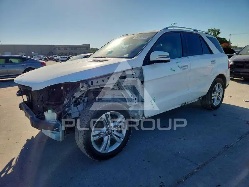 2015 Mercedes Benz ML-Class фото