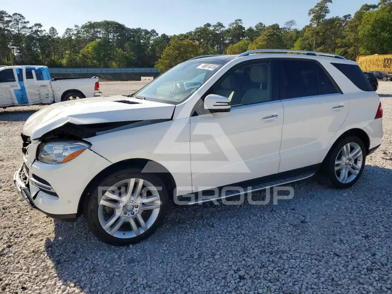 2015 Mercedes Benz ML-Class фото