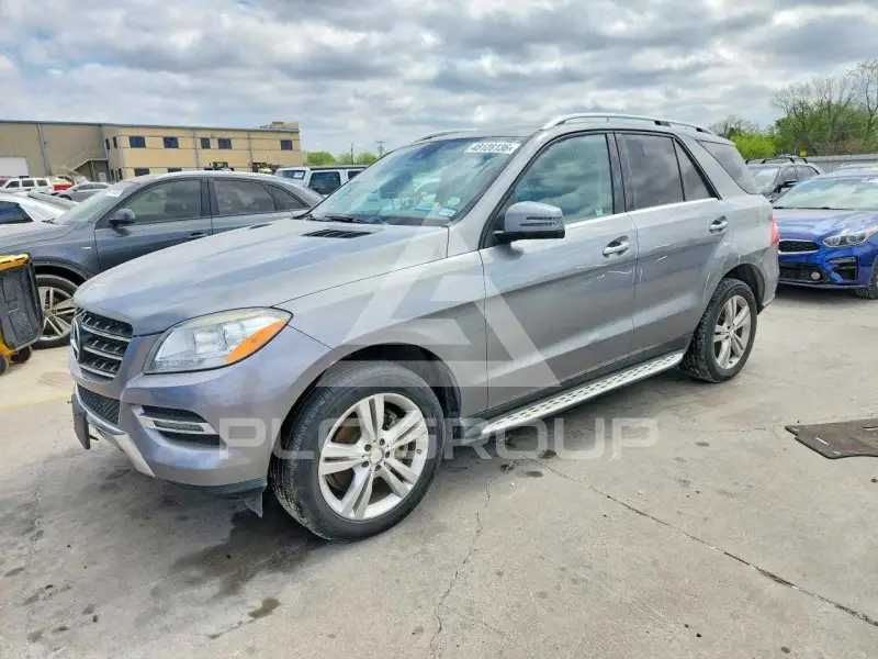 2015 Mercedes Benz ML-Class фото