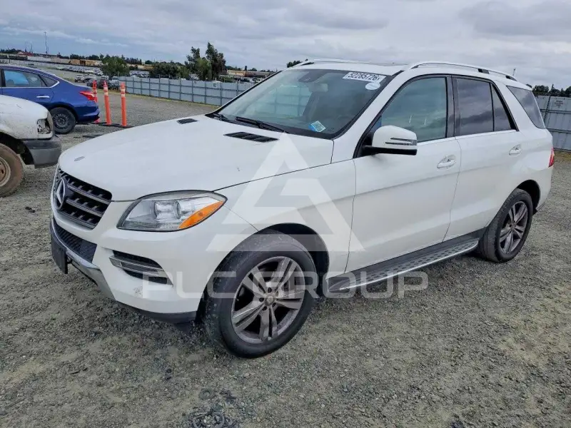 2015 Mercedes Benz ML-Class фото