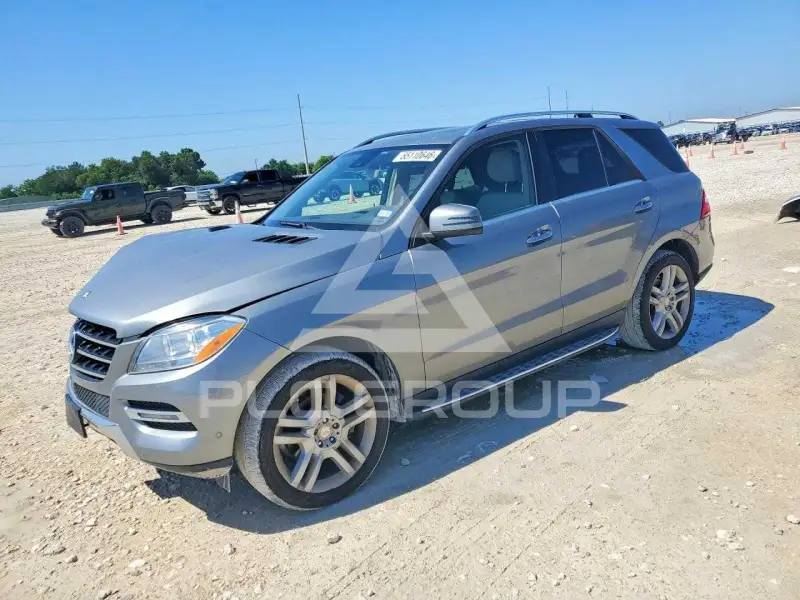 2015 Mercedes Benz ML-Class фото