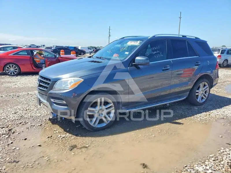 2015 Mercedes Benz ML-Class фото