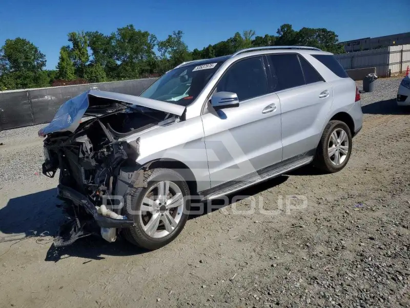 2015 Mercedes Benz ML-Class фото