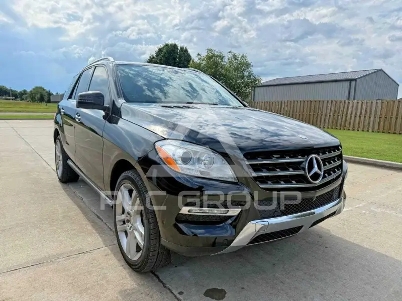2015 Mercedes Benz ML-Class фото