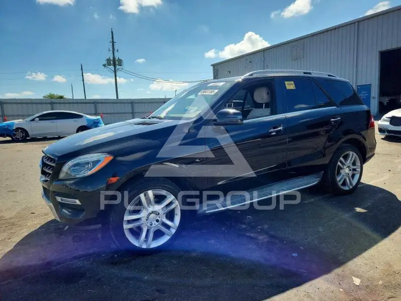 2015 Mercedes Benz ML-Class фото