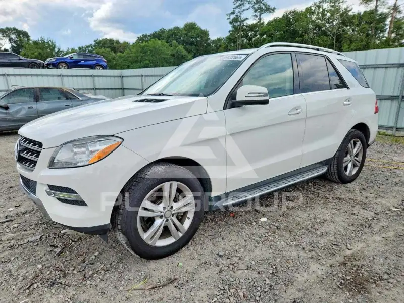 2015 Mercedes Benz ML-Class фото