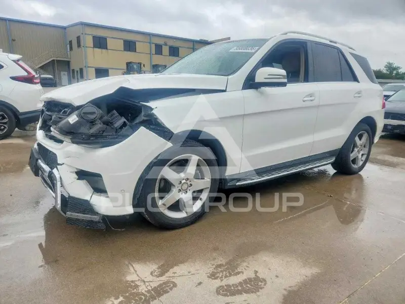 2015 Mercedes Benz ML-Class photo