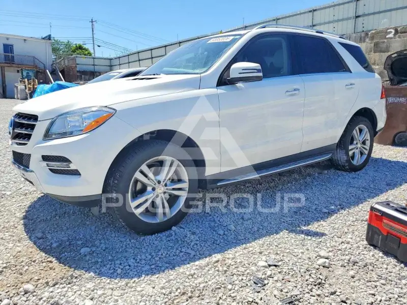 2015 Mercedes Benz ML-Class фото