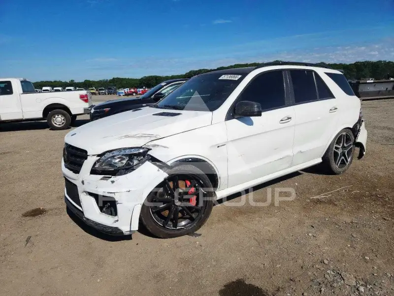 2015 Mercedes Benz ML-Class photo