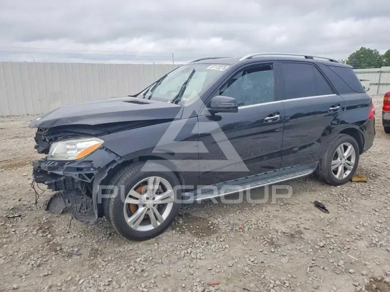 2015 Mercedes Benz ML-Class фото