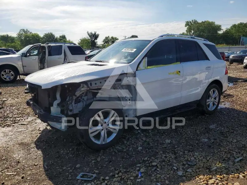2015 Mercedes Benz ML-Class photo