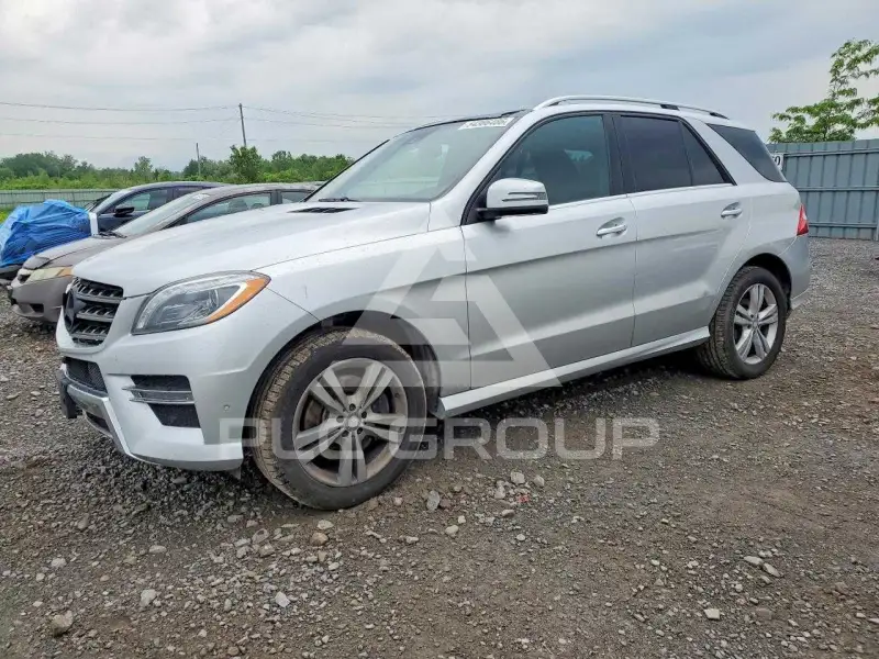 2015 Mercedes Benz ML-Class photo