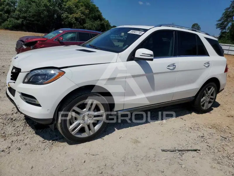 2015 Mercedes Benz ML-Class фото