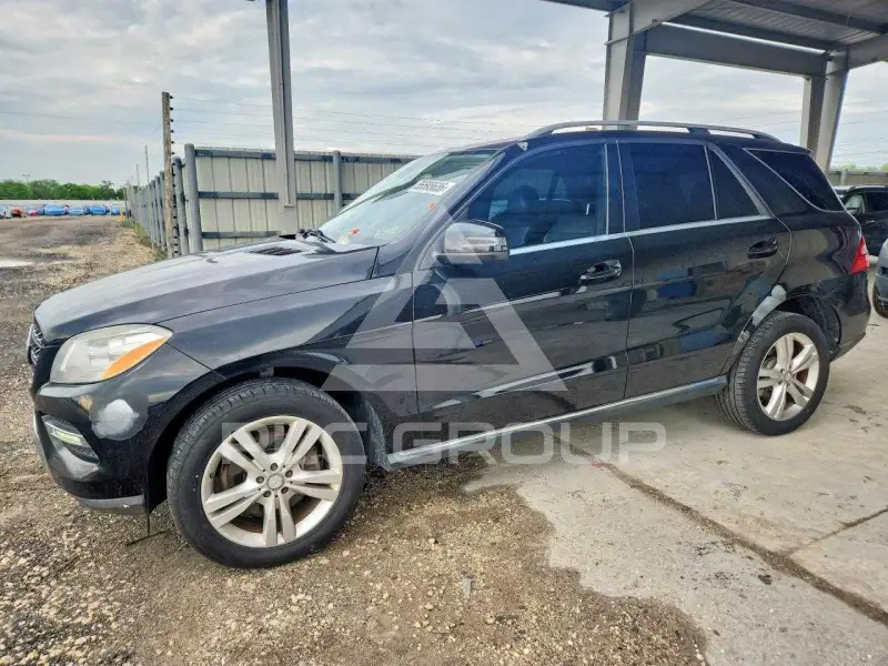2015 Mercedes Benz ML-Class photo