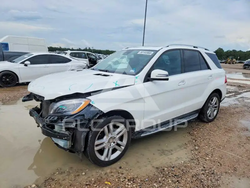 2015 Mercedes Benz ML-Class photo