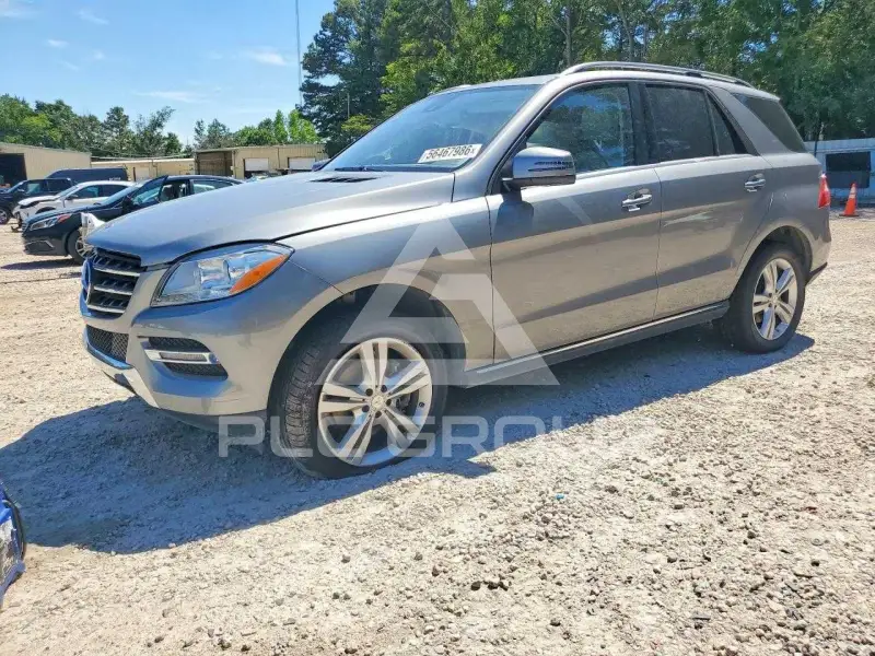 2015 Mercedes Benz ML-Class фото