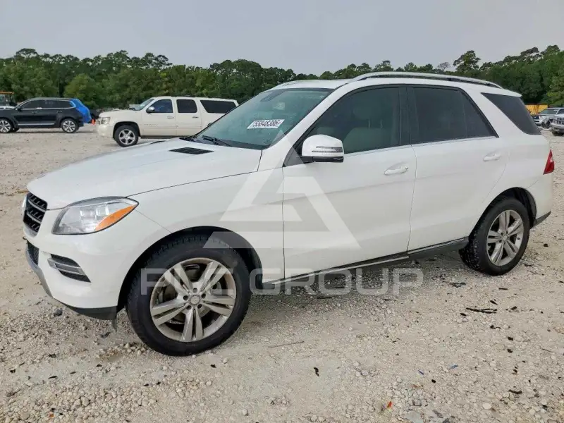 2015 Mercedes Benz ML-Class photo