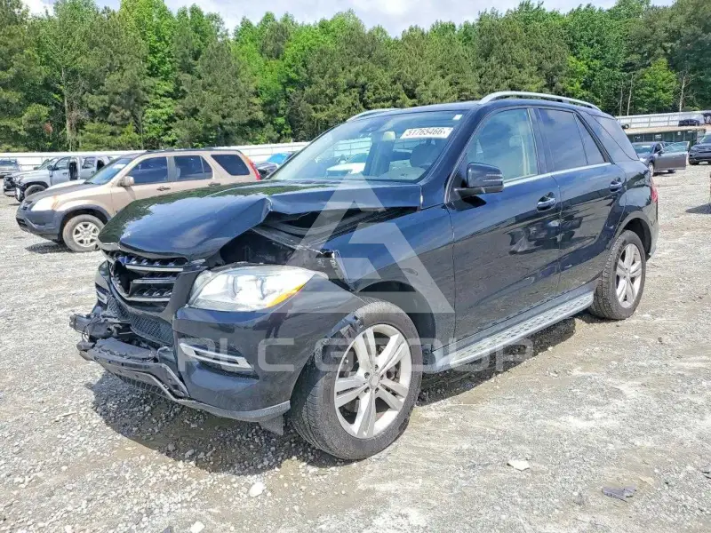 2015 Mercedes Benz ML-Class фото