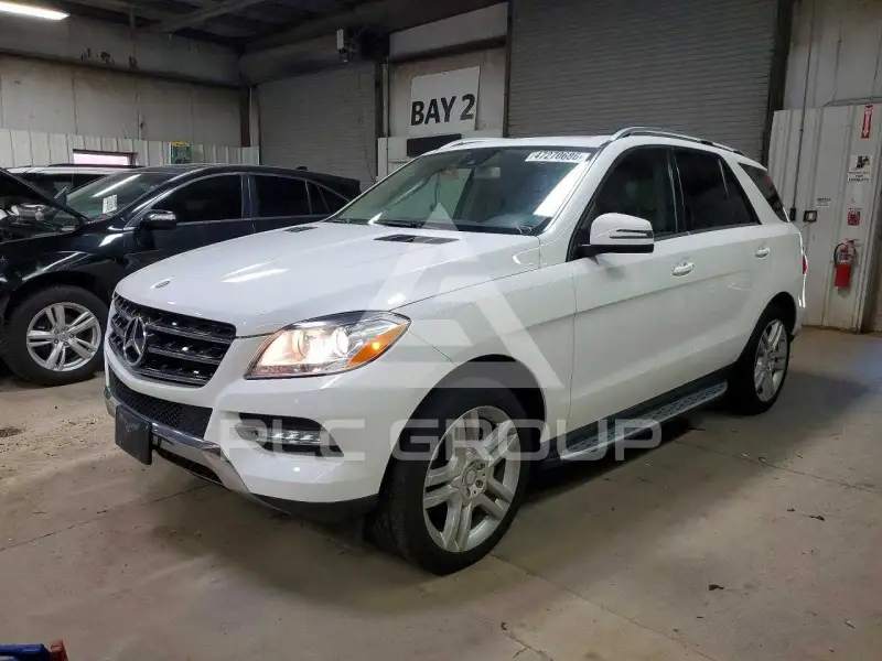 2015 Mercedes Benz ML-Class photo