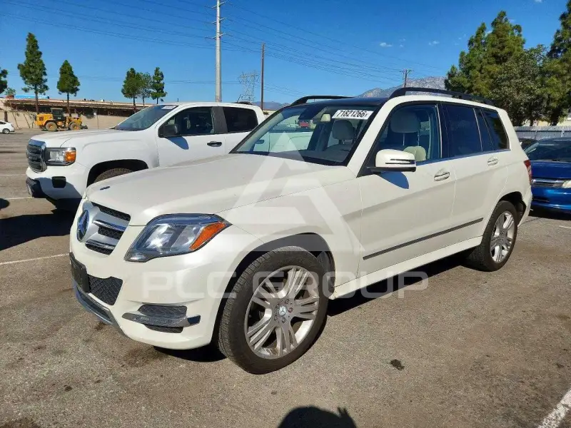 2015 Mercedes Benz GLK-Class photo