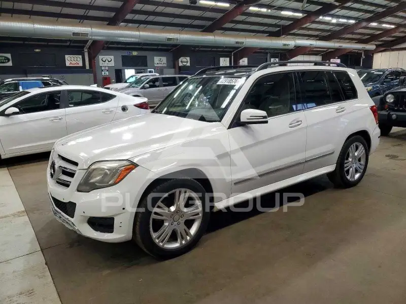 2015 Mercedes Benz GLK-Class photo