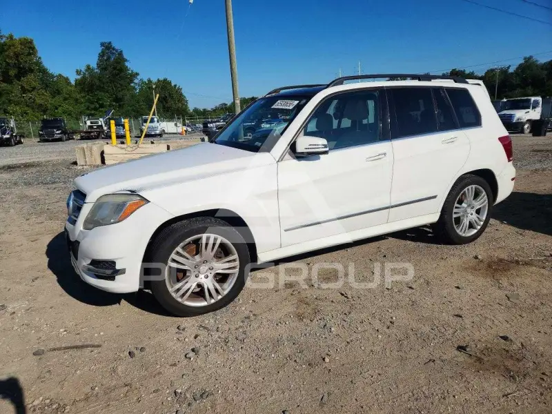 2015 Mercedes Benz GLK-Class фото