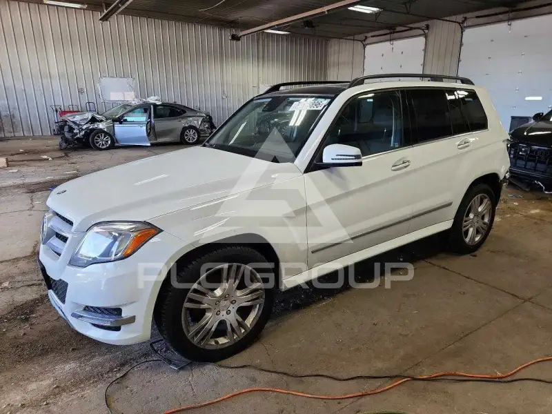 2015 Mercedes Benz GLK-Class фото