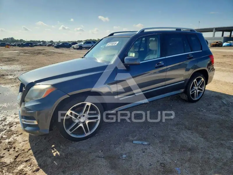 2015 Mercedes Benz GLK-Class photo