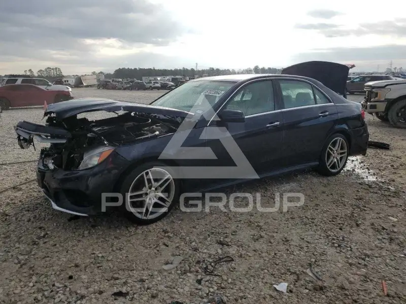 2015 Mercedes Benz E-Class фото