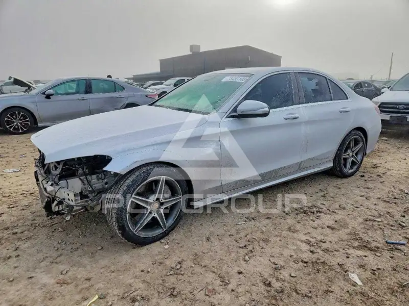 2015 Mercedes Benz C-Class photo