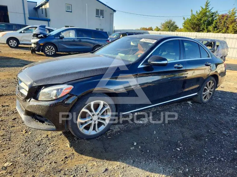 2015 Mercedes Benz C-Class фото