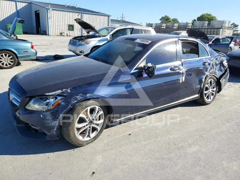 2015 Mercedes Benz C-Class фото