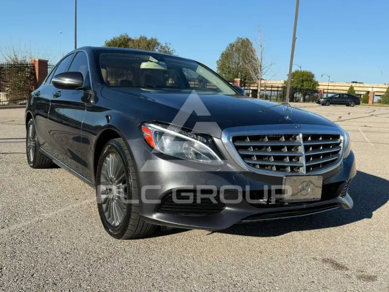 2015 Mercedes Benz C-Class фото