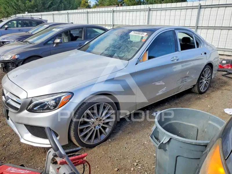 2015 Mercedes Benz C-Class фото