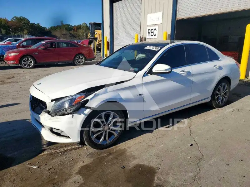 2015 Mercedes Benz C-Class фото