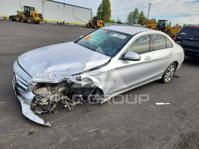 2015 Mercedes Benz C-Class фото