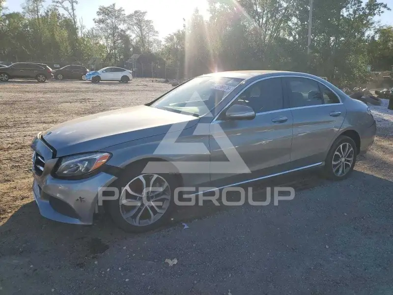 2015 Mercedes Benz C-Class фото