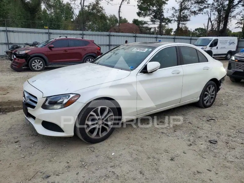 2015 Mercedes Benz C-Class фото