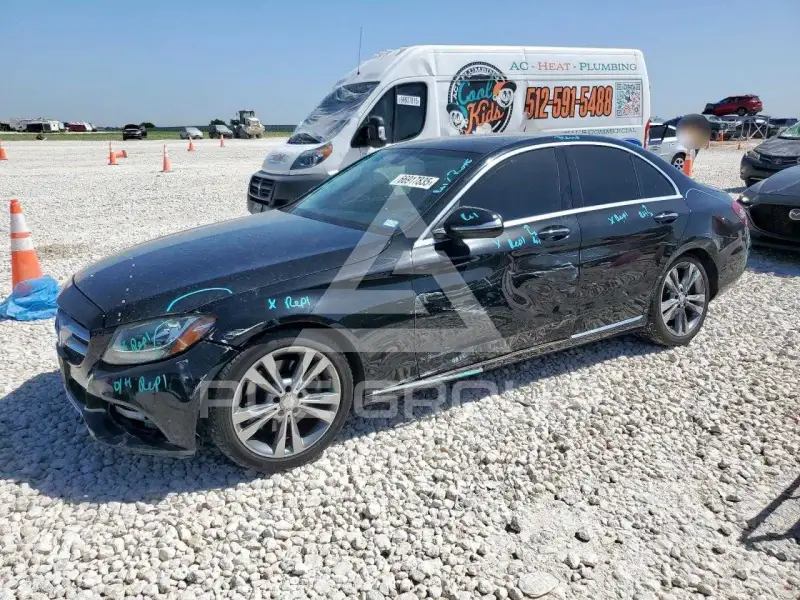 2015 Mercedes Benz C-Class фото
