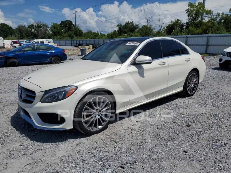 2015 Mercedes Benz C-Class фото