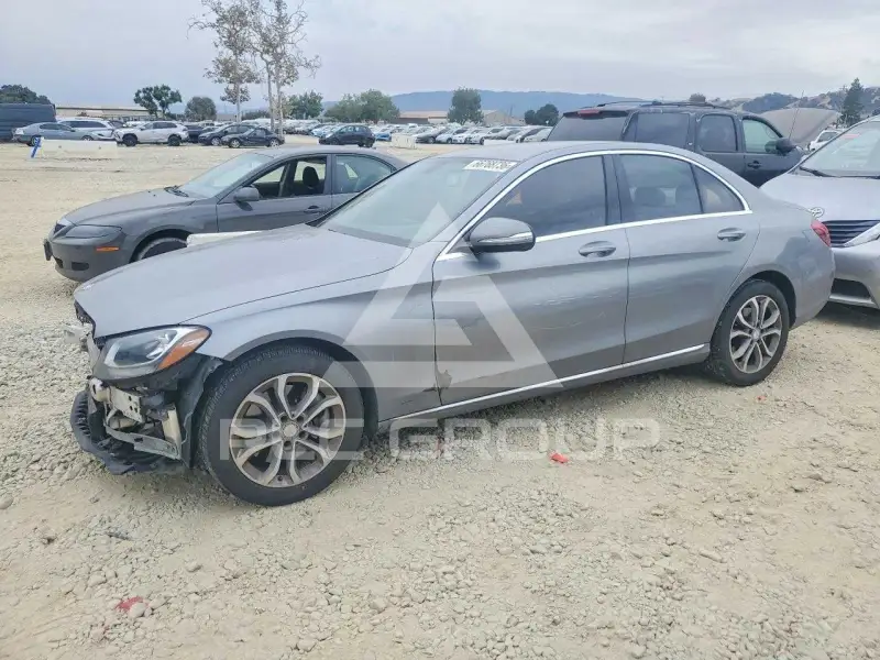 2015 Mercedes Benz C-Class фото